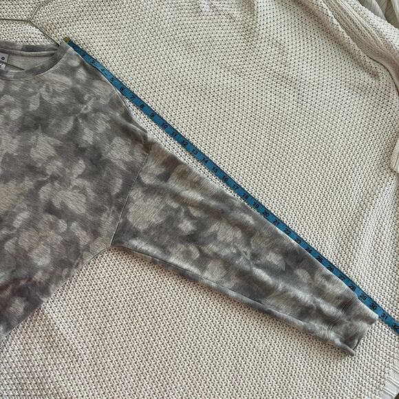 ATHLETA Studio To Street Print Sweatshirt Serene Grey Heather Size L - Picture 12 of 12